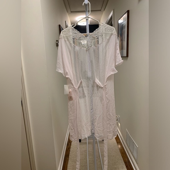 Linea Donatella pink robe - size L/XL - Picture 2 of 5